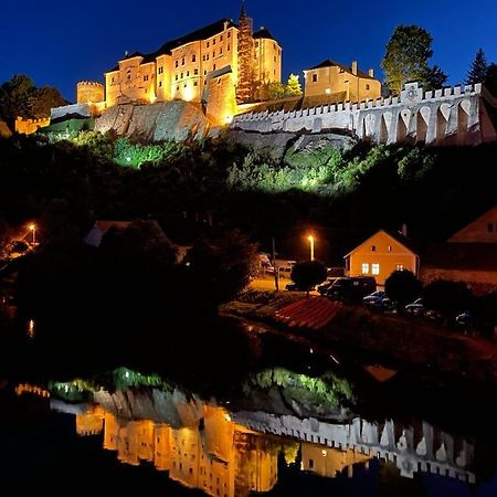 Penzion Na Zastavce チェスキー・シュテルンベルク エクステリア 写真